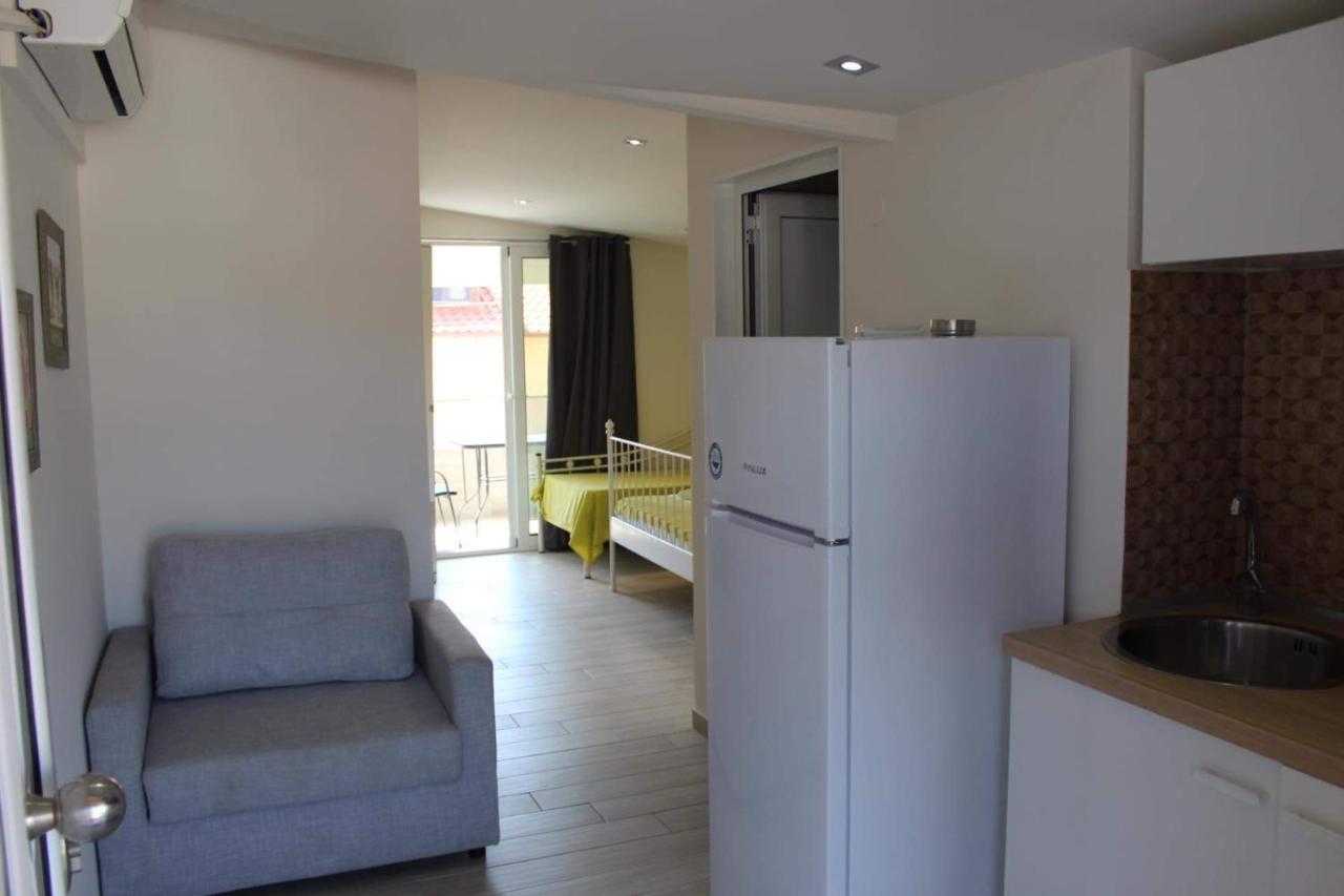 Apartamento Anthia House Sarti Exterior foto